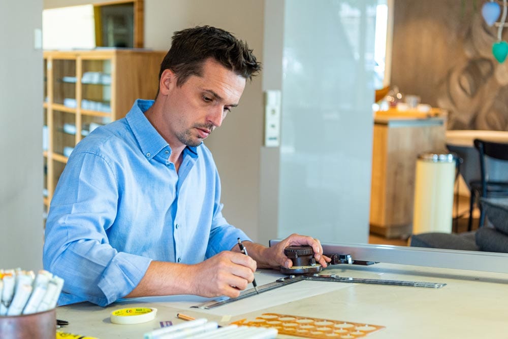 Florian Schaden bei der Planung