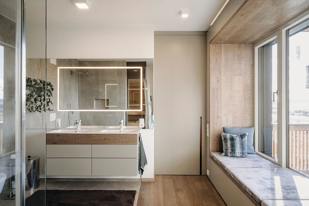 Sitzfenster im Badezimmer